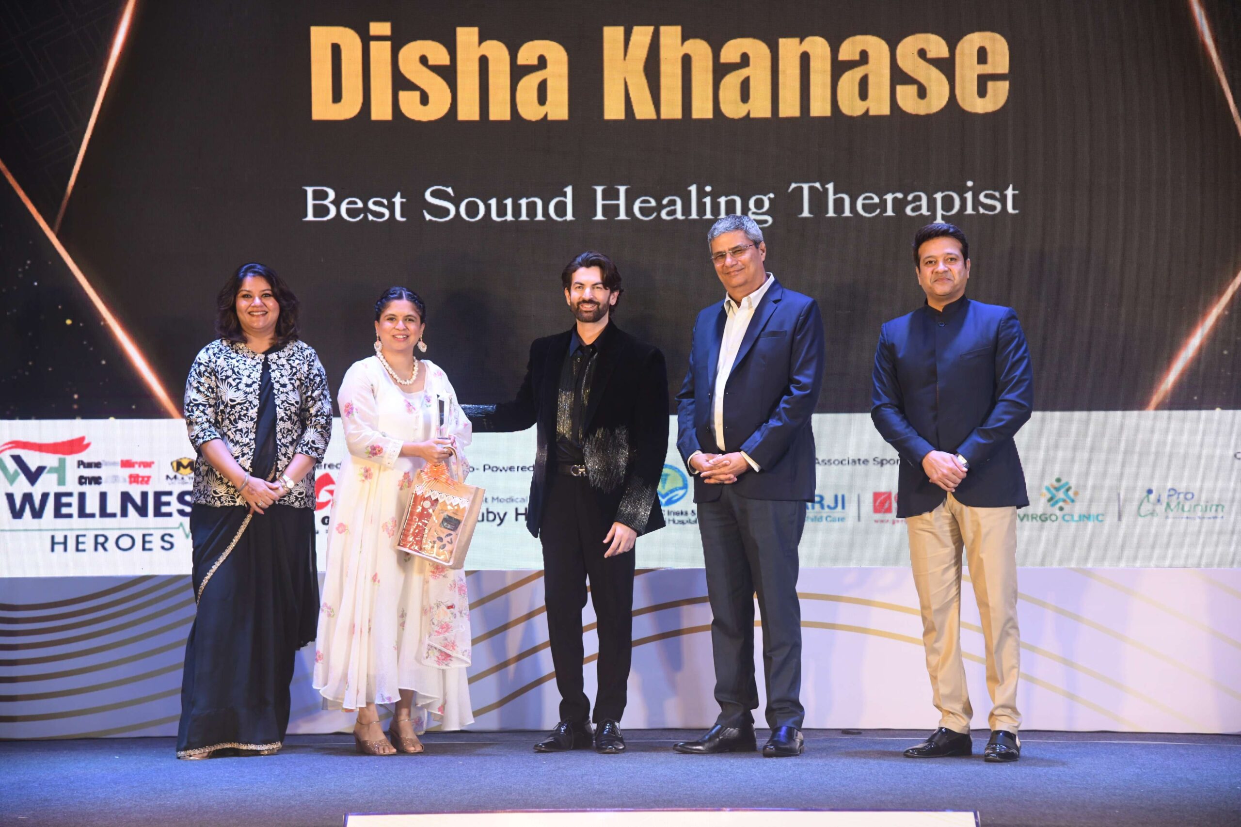 Dishaa Khanse Best Sound Healing Therapist Award Pune